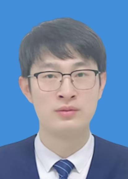 学生健康部副部长 王琛.jpg